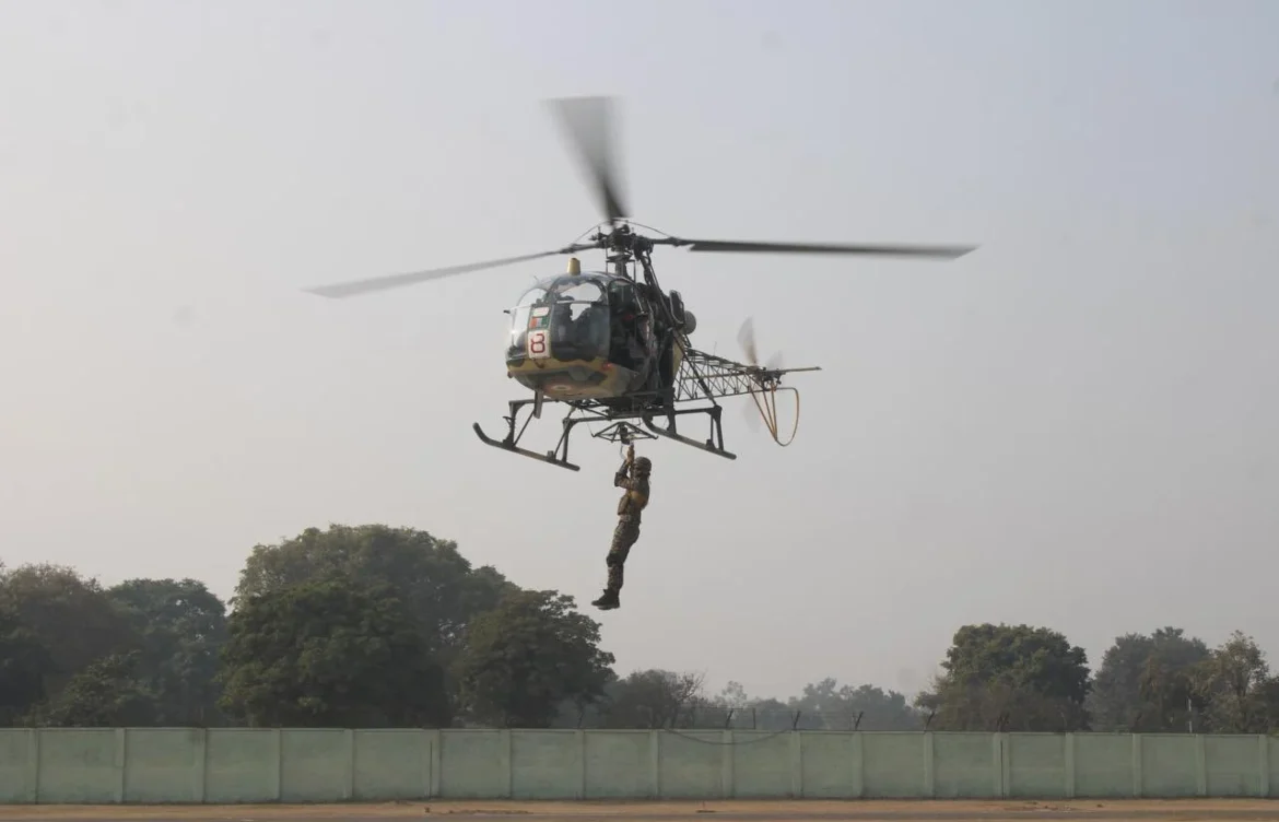 Vajra Corps Conducts Joint Exercise to Enhance Special Operations