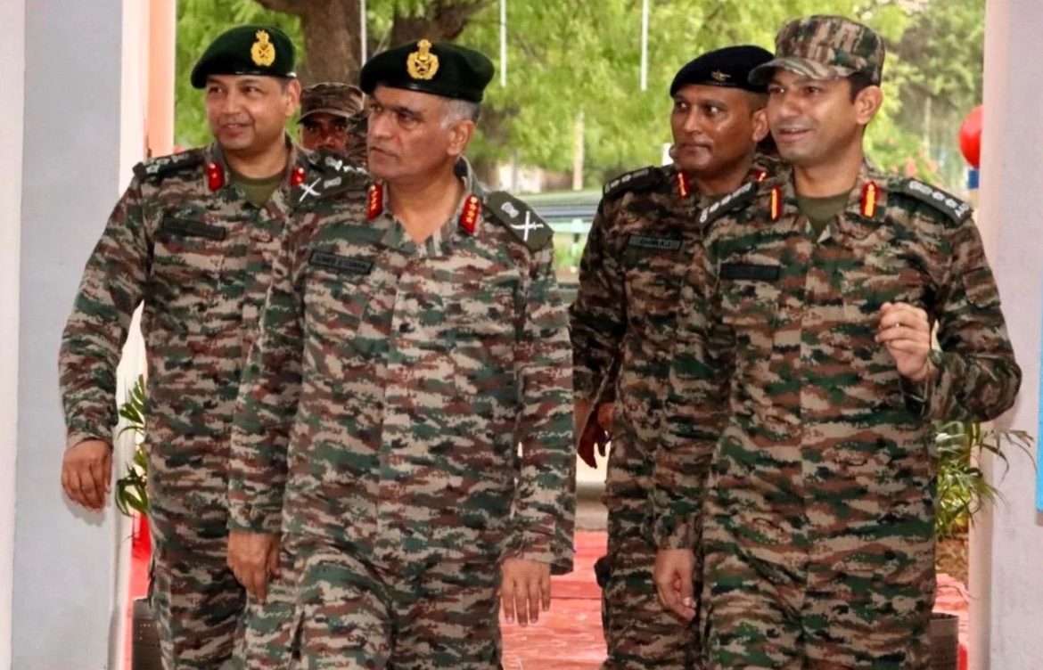 Lt Gen Sumer Ivan D’Cunha Reviews Air Defence Operations at Blazing Skies Brigade in Jodhpur